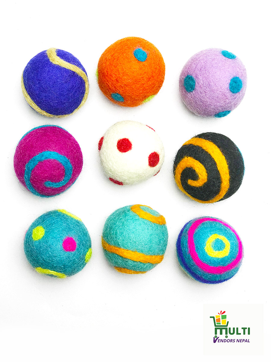 Assorted Nine Felt Ball Toy Set- MVN-1092